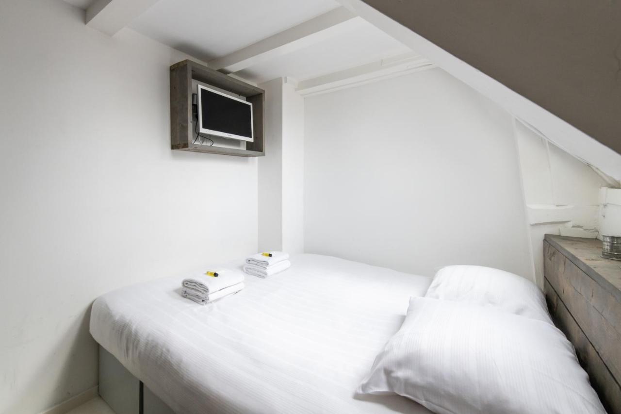 Two Bedroom Apartment In Historic Canalhouse From 1618 - City Centre Amsterdam Buitenkant foto