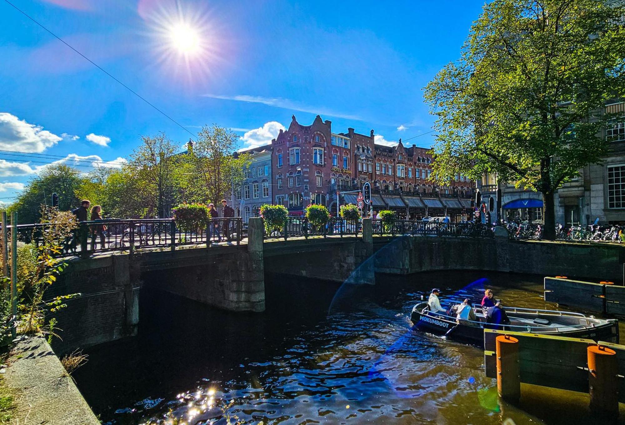 Two Bedroom Apartment In Historic Canalhouse From 1618 - City Centre Amsterdam Buitenkant foto