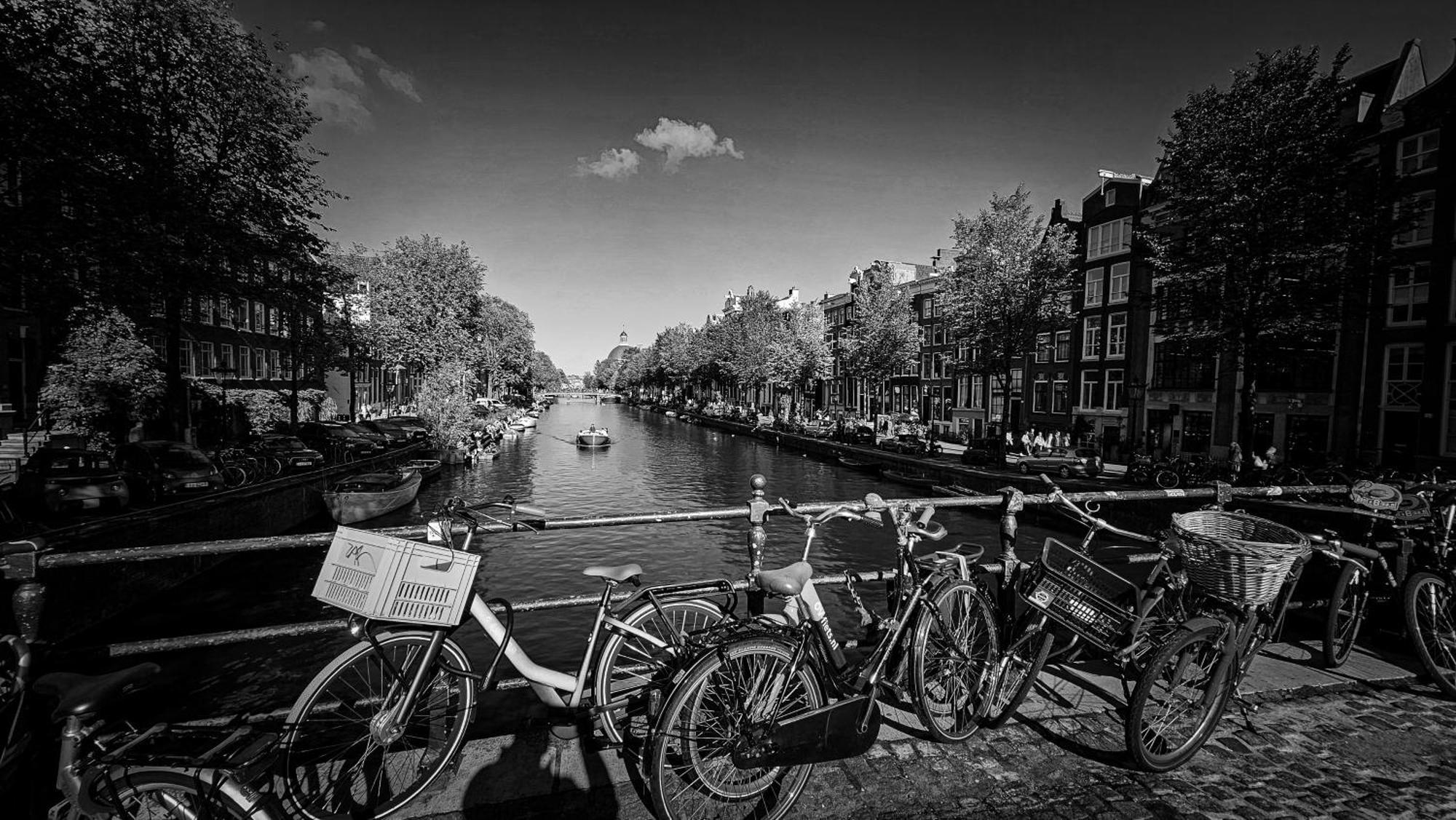 Two Bedroom Apartment In Historic Canalhouse From 1618 - City Centre Amsterdam Buitenkant foto