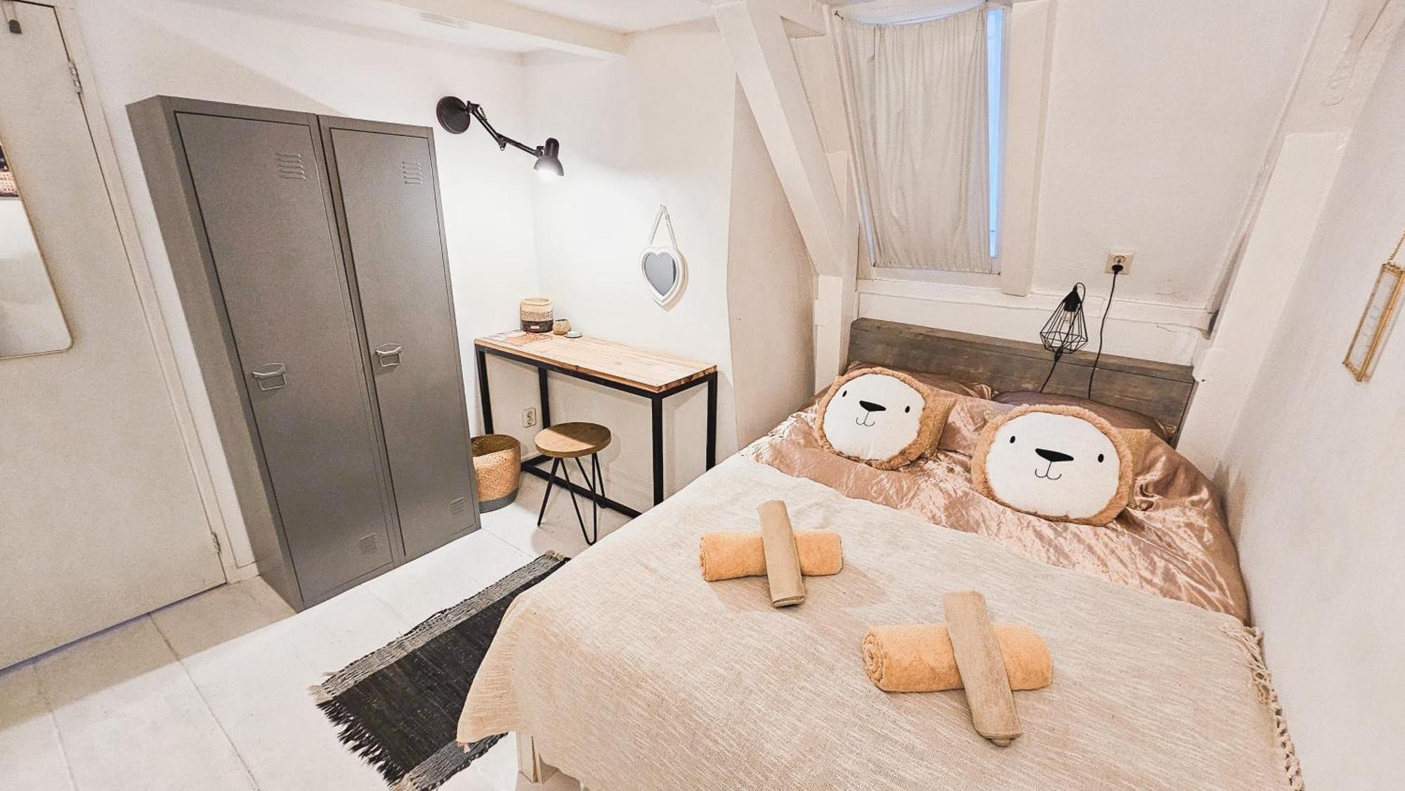 Two Bedroom Apartment In Historic Canalhouse From 1618 - City Centre Amsterdam Buitenkant foto