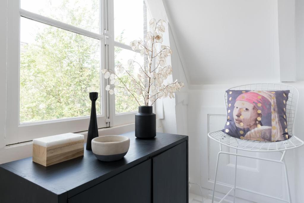 Two Bedroom Apartment In Historic Canalhouse From 1618 - City Centre Amsterdam Buitenkant foto